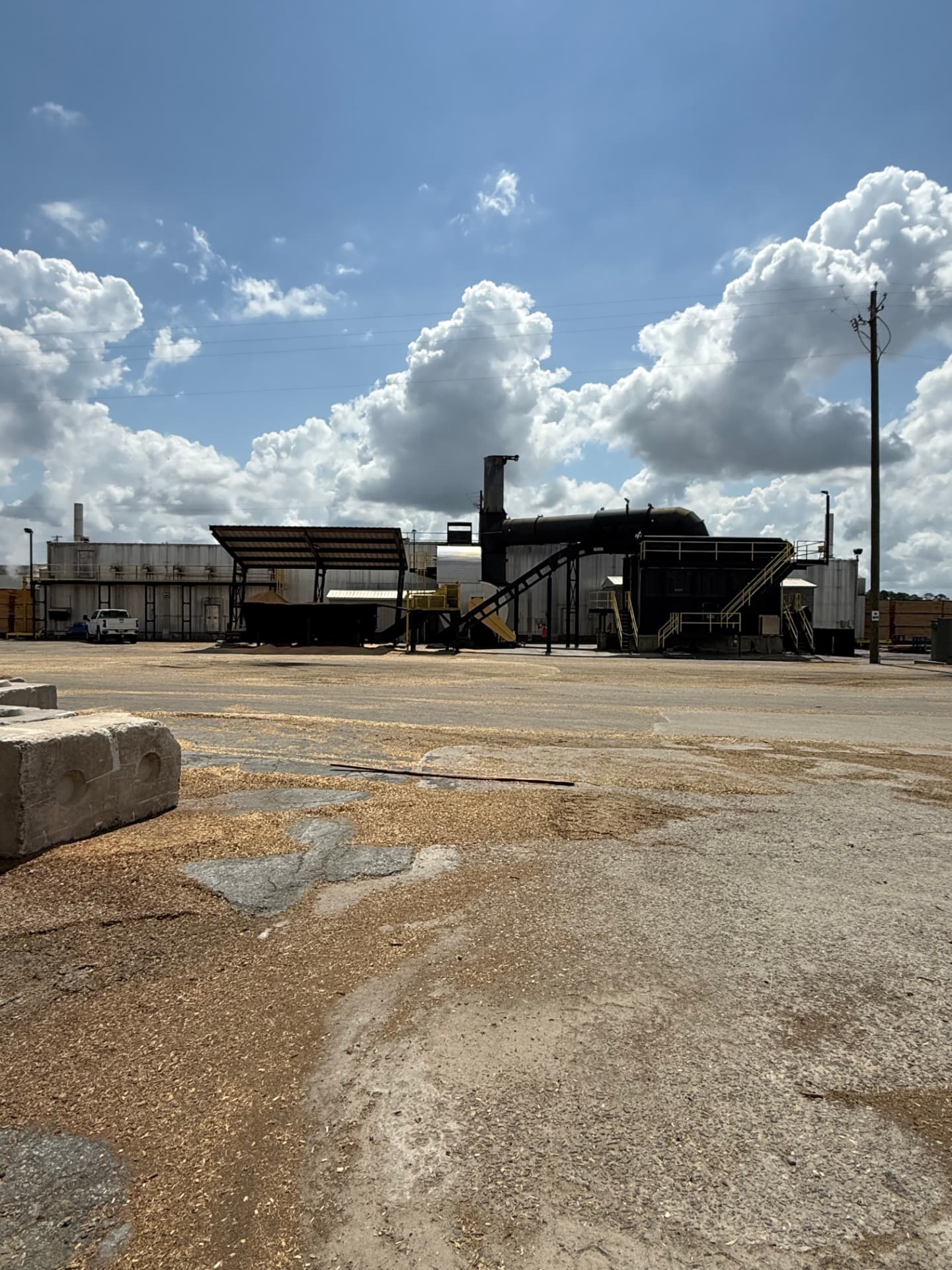 Sawmill biomass energy plant and dry kiln complex supplying process heat