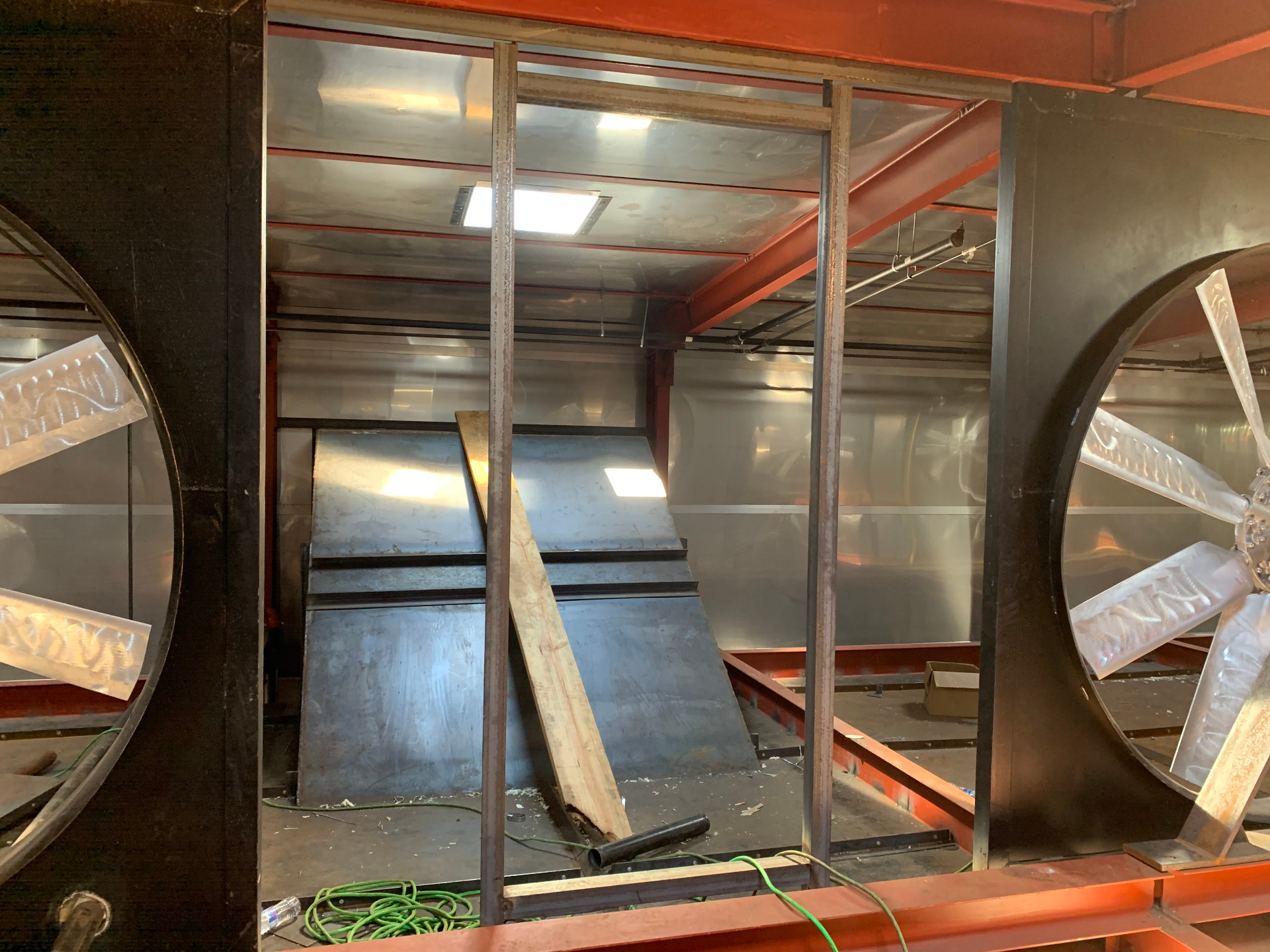 Reversing axial fans inside Central Plenum kiln during construction phase